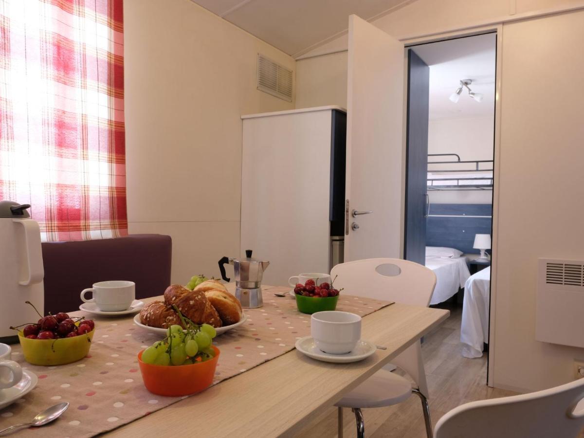 Holiday Home Camping Thurium By Interhome Marina di Schiavonea Ngoại thất bức ảnh
